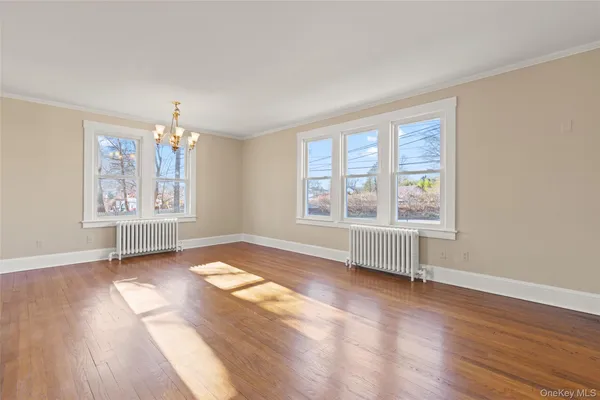 $2,900 | 134 Washington Avenue, Unit 1, Suffern, NY 10901