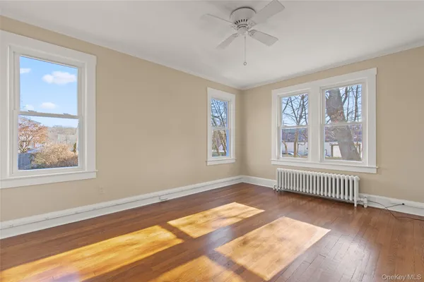$2,900 | 134 Washington Avenue, Unit 1, Suffern, NY 10901