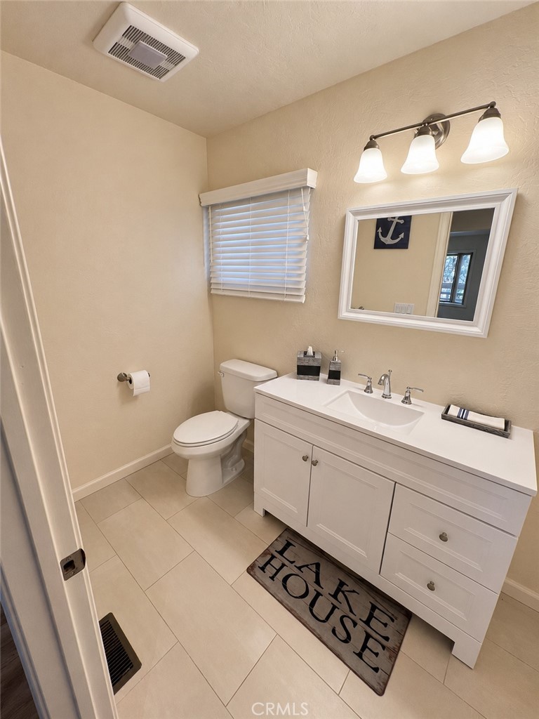 975 Hospital Road Lake Arrowhead, CA 92352 - Photo 31 of 67 Bath 1