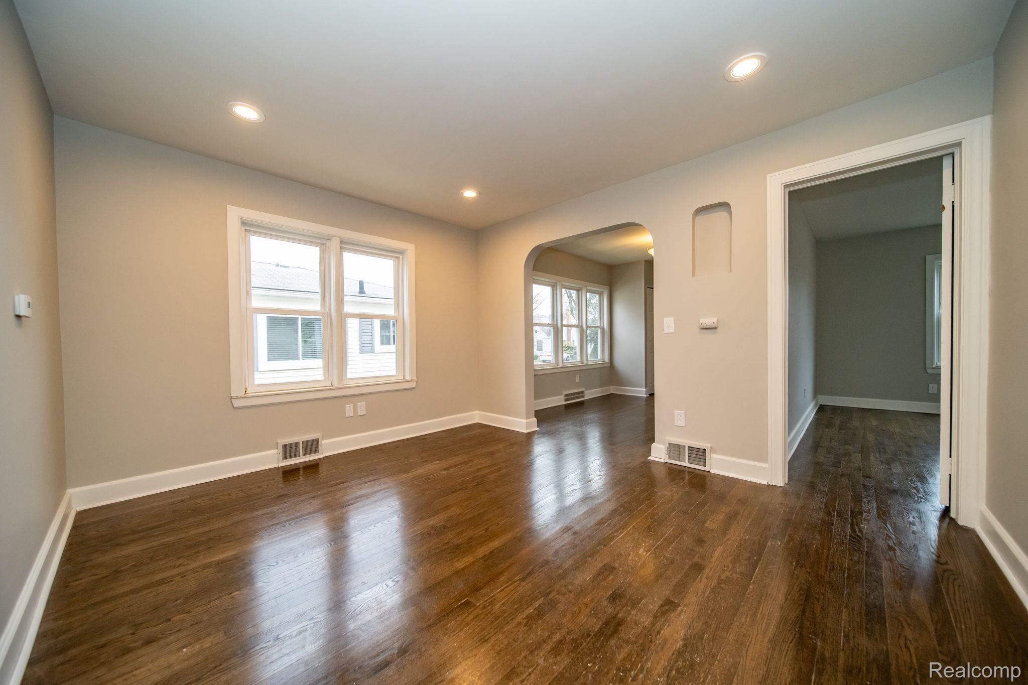 3221 Kenmore Road Berkley, MI 48072 - Photo 19 of 62 Gallery Image 19