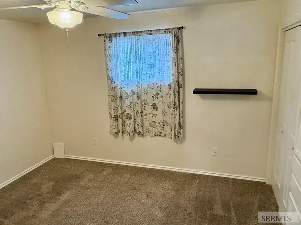 $345,000 | 434 South Park Avenue, Shelley, ID 83274