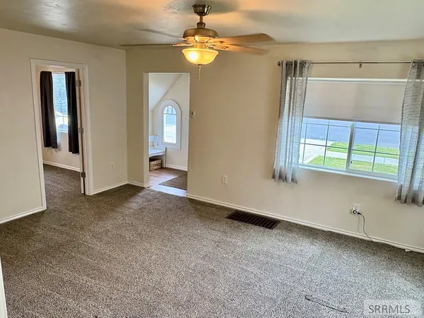 $345,000 | 434 South Park Avenue, Shelley, ID 83274