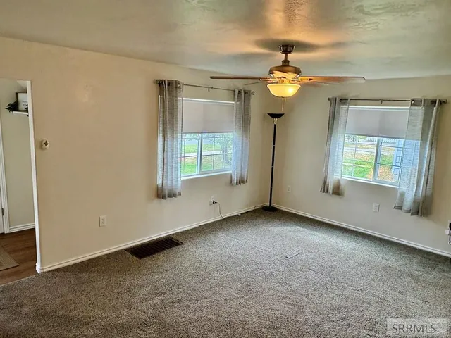 $356,000 | 434 South Park Avenue, Shelley, ID 83274