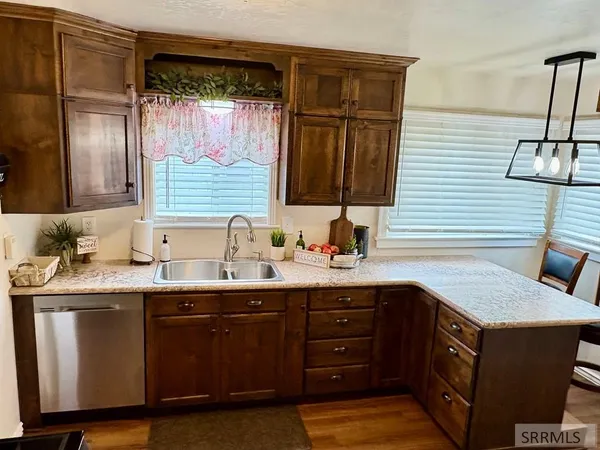 $345,000 | 434 South Park Avenue, Shelley, ID 83274