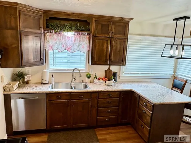 $356,000 | 434 South Park Avenue, Shelley, ID 83274