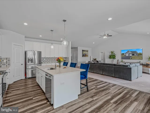 $525,000 | 111 Moonstone Drive, Kearneysville, WV 25430