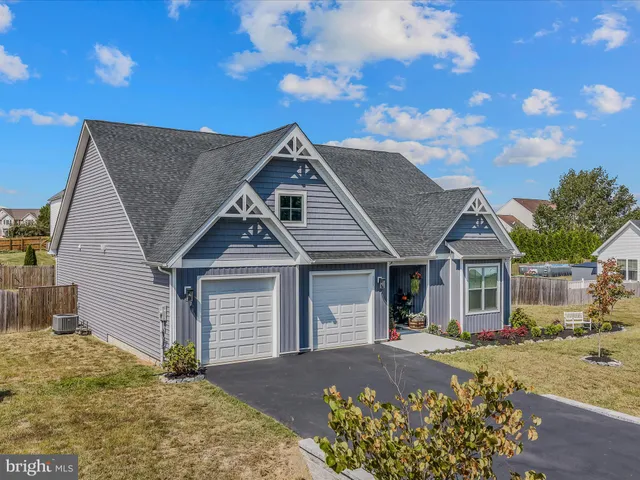 $525,000 | 111 Moonstone Drive, Kearneysville, WV 25430