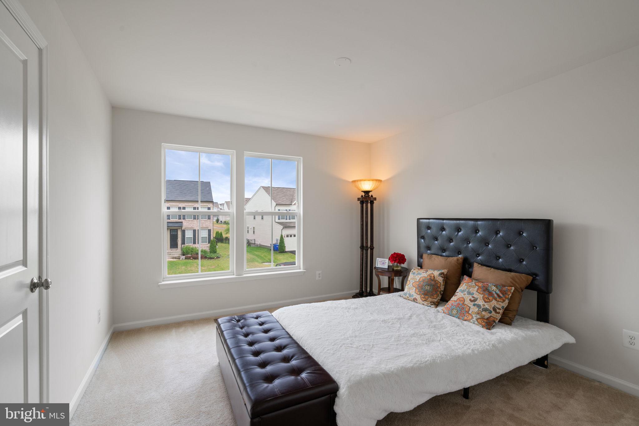 8134 Skystone Loop Manassas Park, VA 20111 - Photo 18 of 33 3rd upstairs Bedroom
