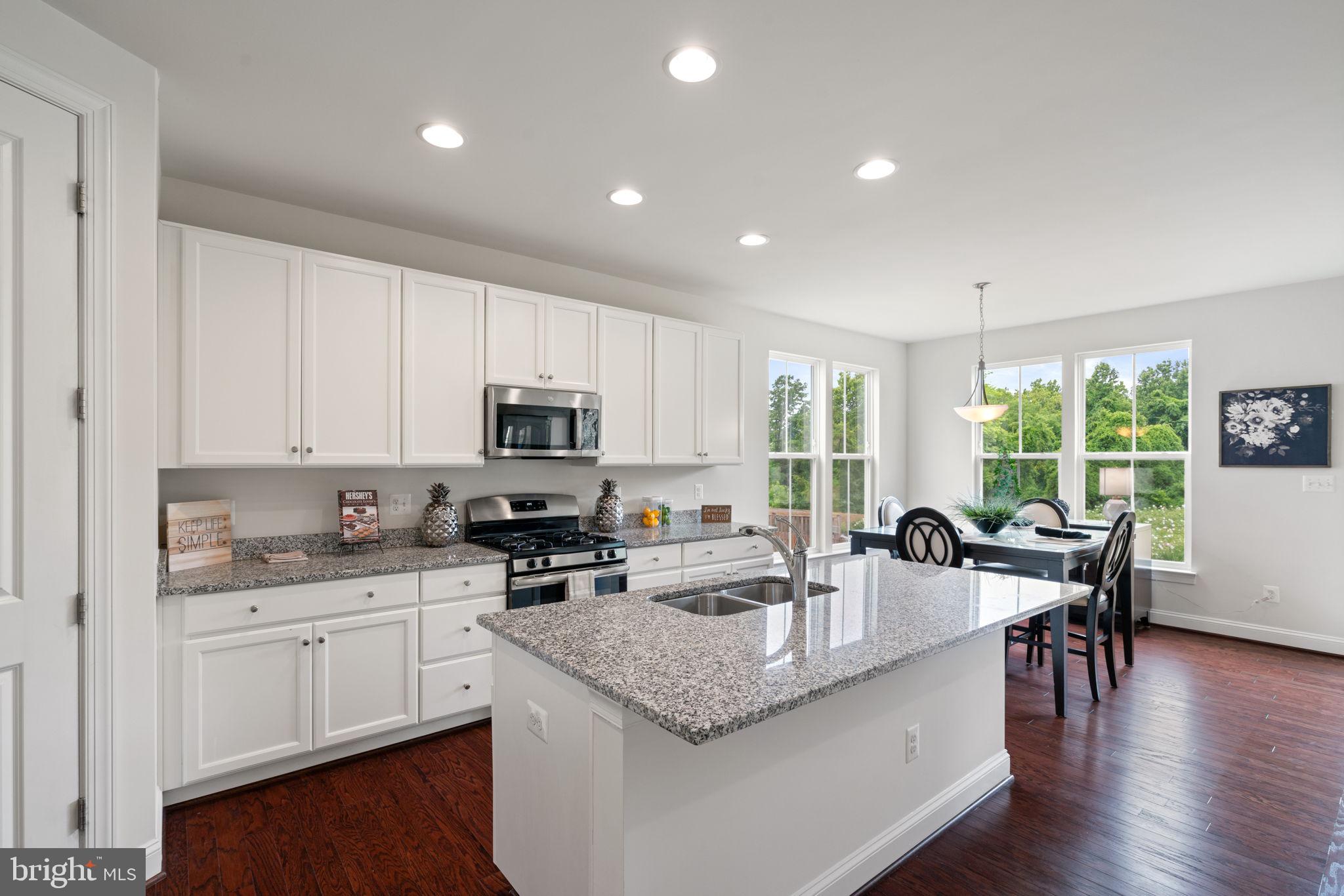 8134 Skystone Loop Manassas Park, VA 20111 - Photo 9 of 33 Open Kitchen