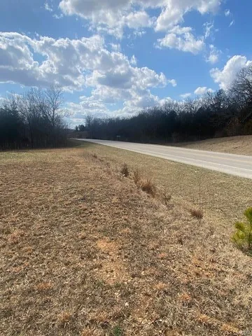 $380,000 | 6842 Hwy O, Catawissa, MO 63015