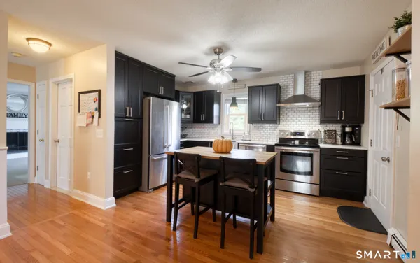$499,900 | 10 Guarino Drive, Middletown, CT 06457