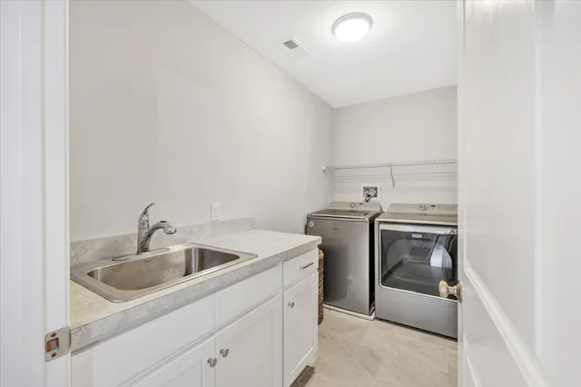 $799,900 | 191 Meadow Street, Shelton, CT 06484