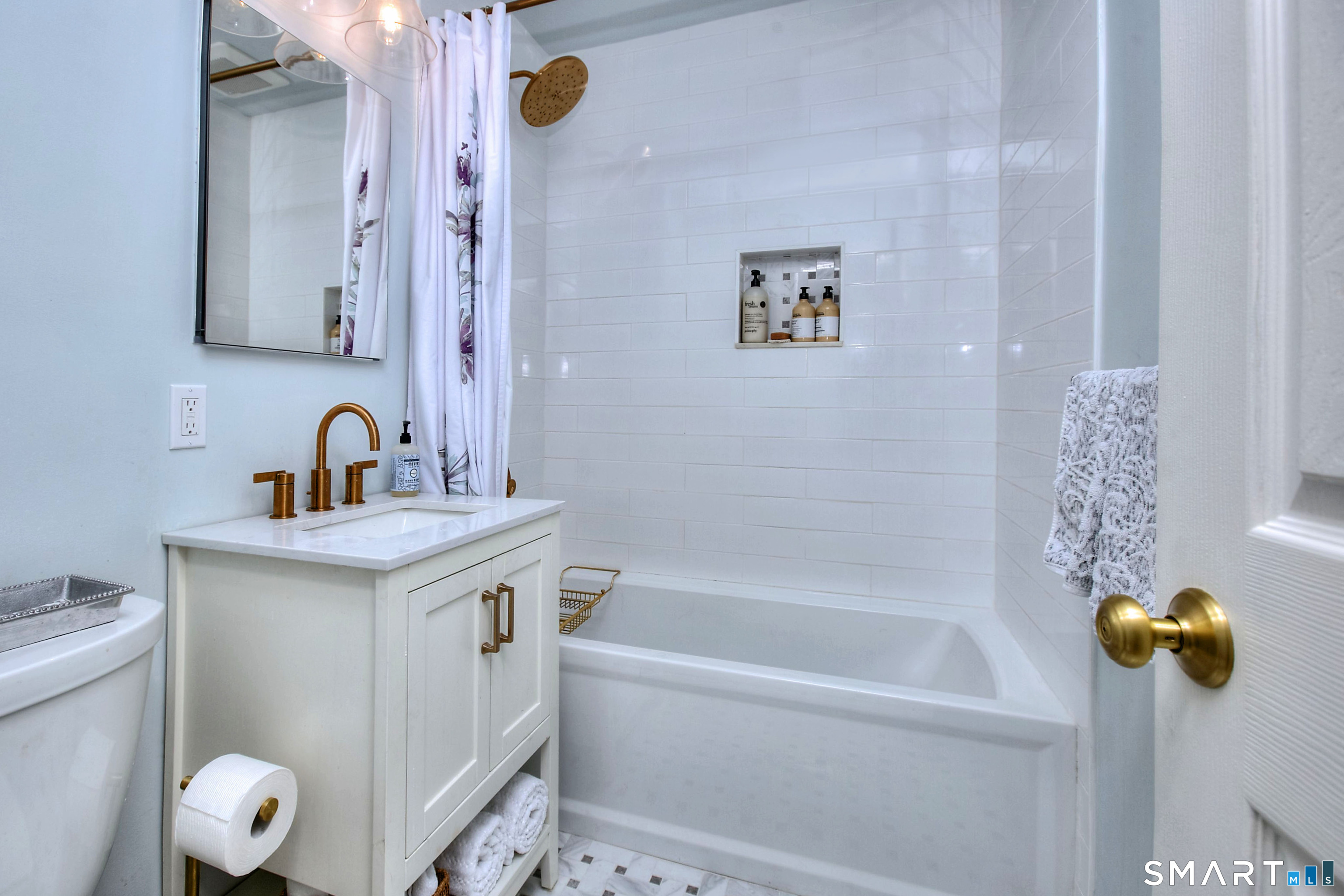 245 Unquowa Road, Unit 27 Fairfield, CT 06824 - Photo 15 of 25