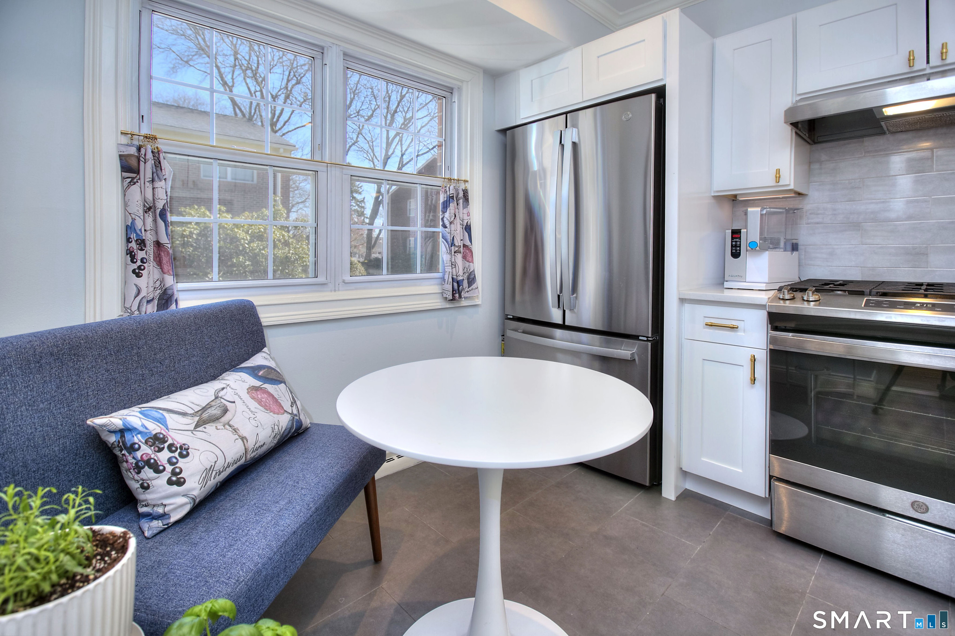 245 Unquowa Road, Unit 27 Fairfield, CT 06824 - Photo 7 of 25