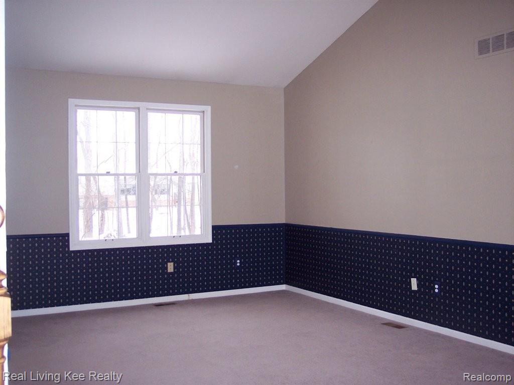 686 Lake Ridge Road Rochester, MI 48307 - Photo 13 of 25 Dining Room