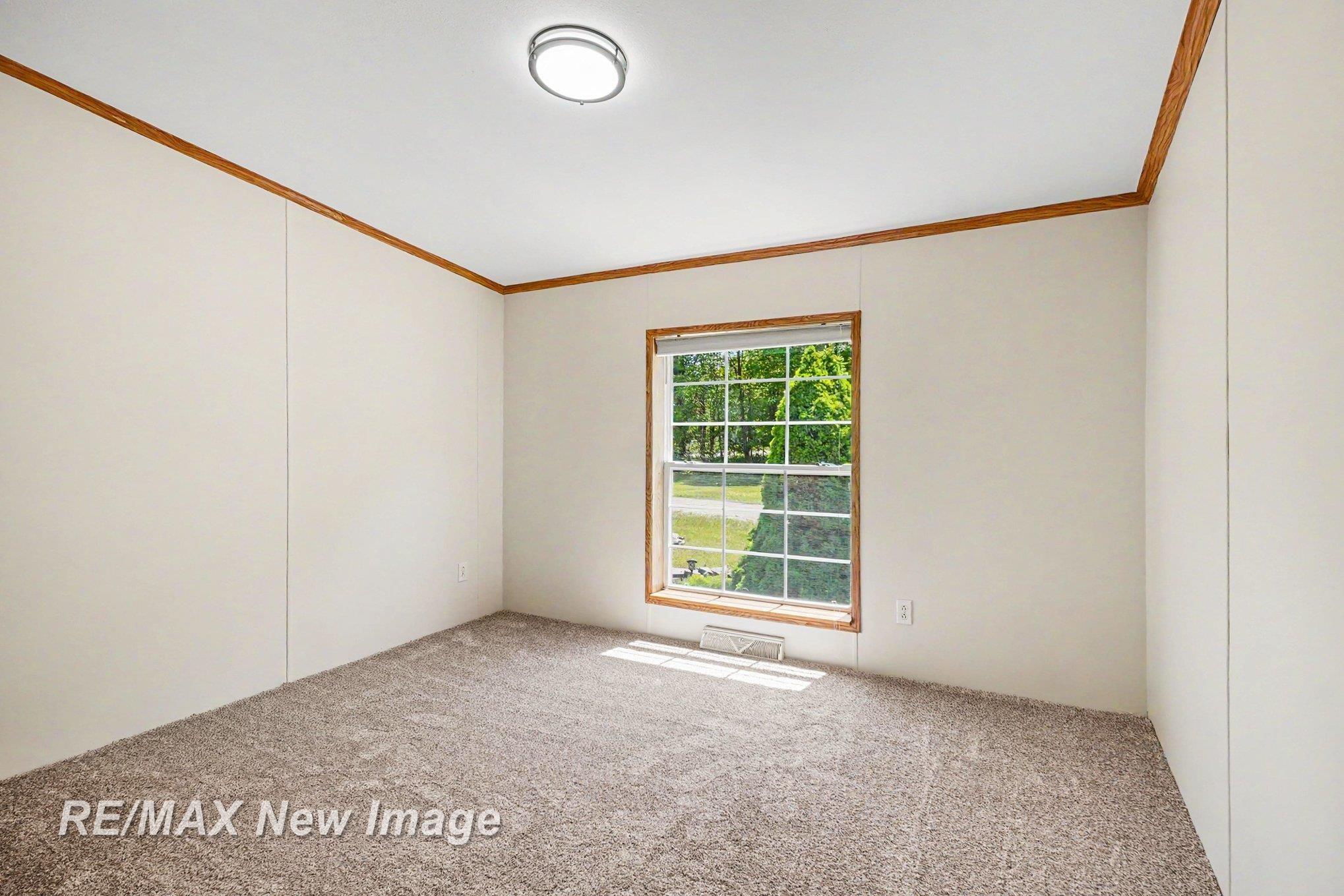 2827 North 11 Mile Road Coleman, MI 48618 - Photo 20 of 38
