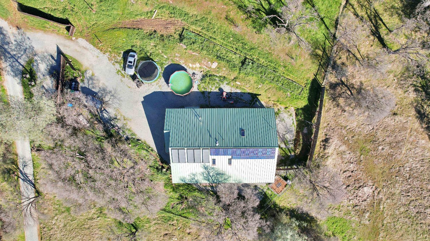 20516 Pleasant Valley Road North San Juan, CA 95960 - Photo 2 of 62