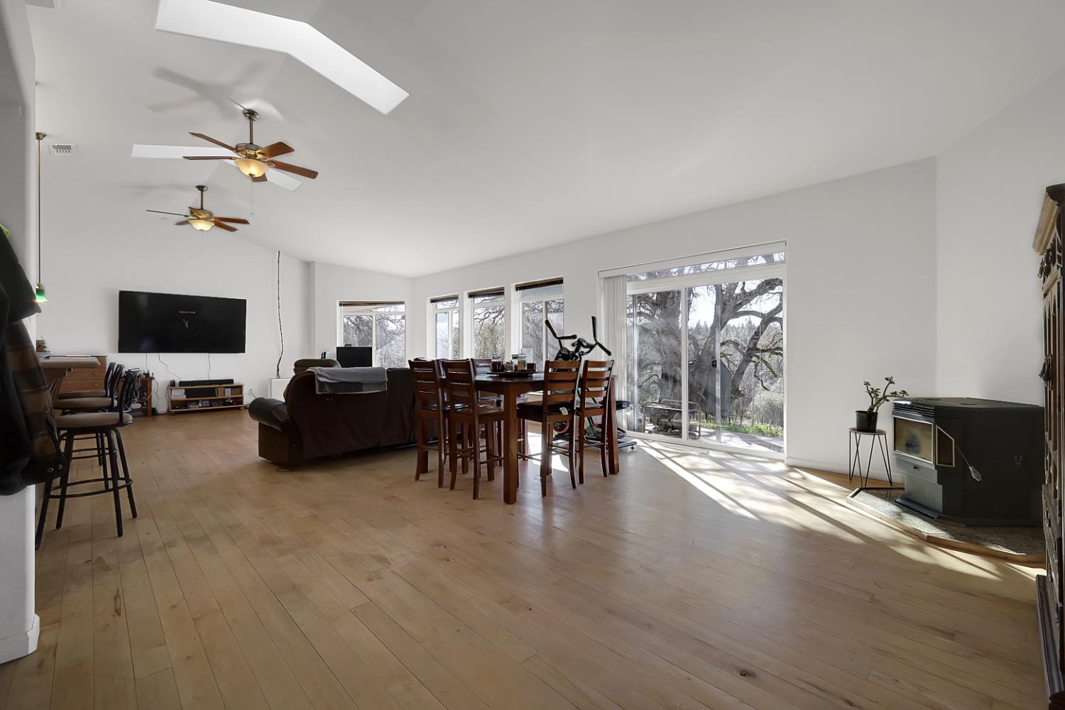 20516 Pleasant Valley Road North San Juan, CA 95960 - Photo 5 of 62