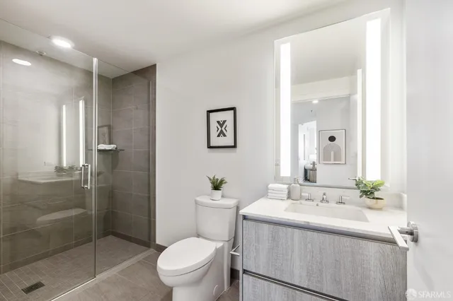 $8,290 | 201 Folsom Street, Unit 16E, San Francisco, CA 94105