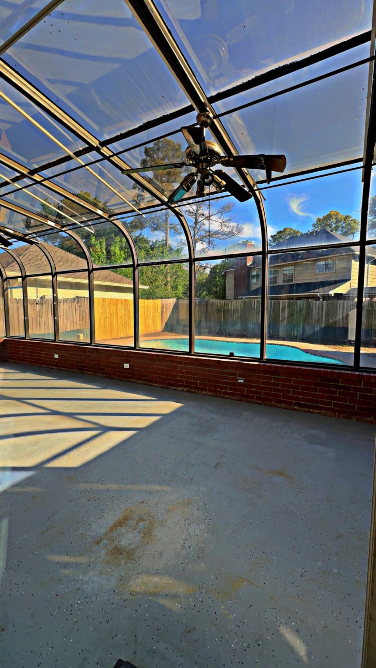 14731 Ridgechase Lane Houston, TX 77014 - Photo 32 of 37 Sun room