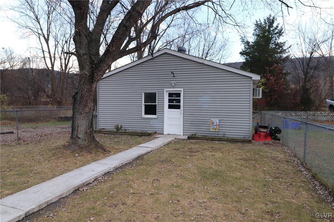 664 Mauch Chunk Road Palmerton, PA 18071 - Photo 33 of 35 Rear view of garage