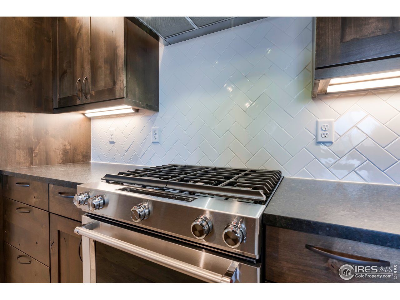 910 Hill Pond Road, Unit 17 Fort Collins, CO 80526 - Photo 8 of 39 Gallery Image 8