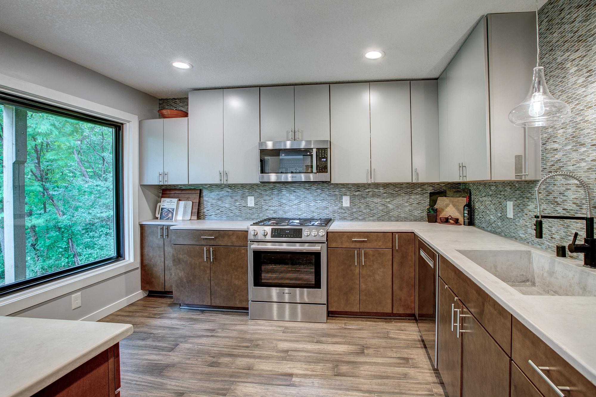 15120 Stone Ridge Trace Minnetonka, MN 55391 - Photo 11 of 69