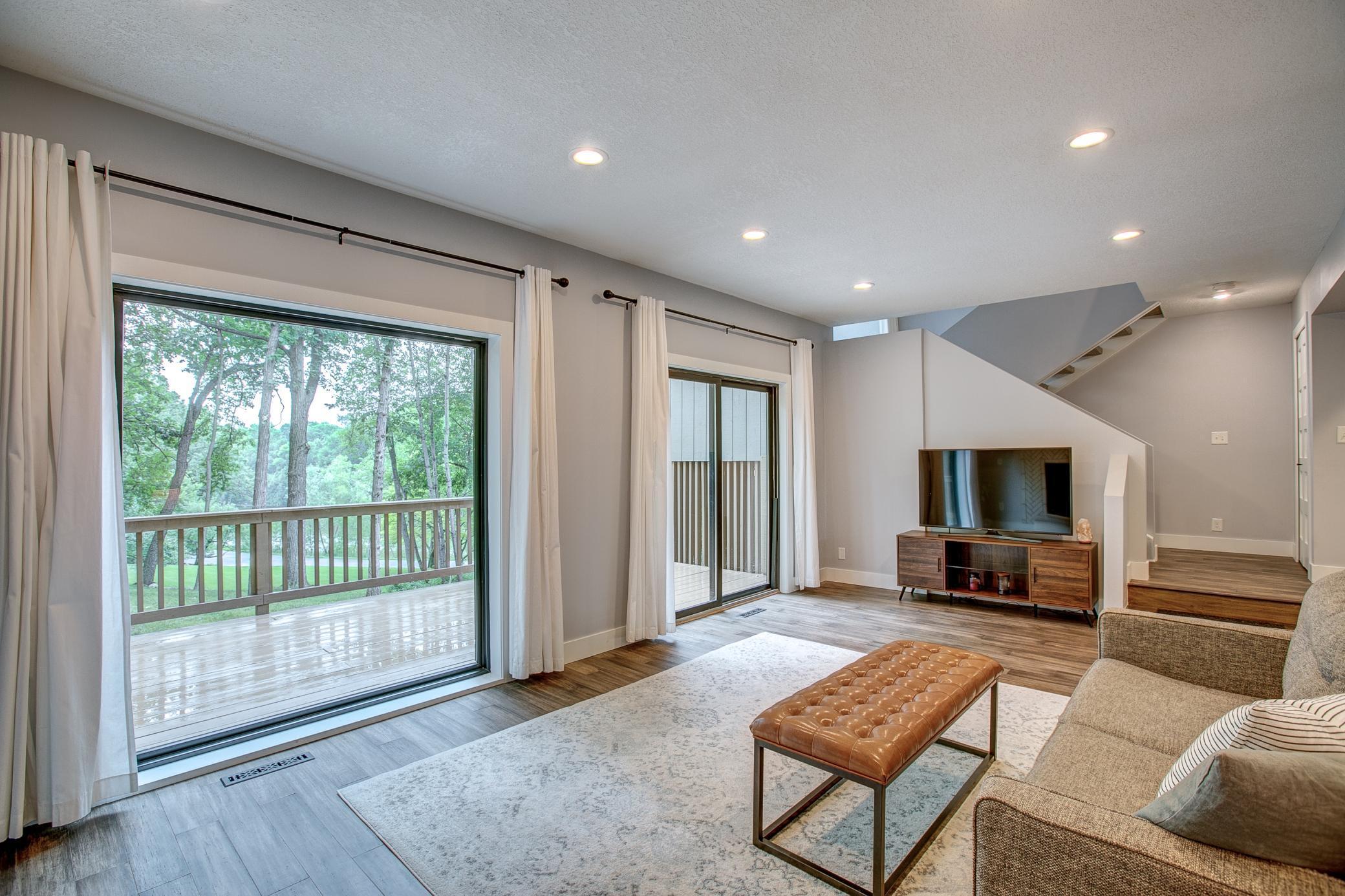 15120 Stone Ridge Trace Minnetonka, MN 55391 - Photo 6 of 69