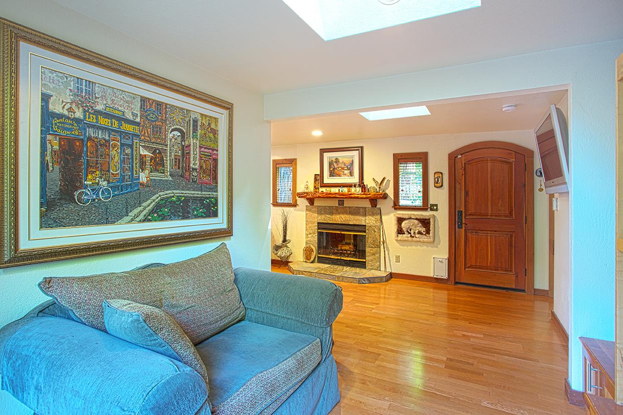 266 Hayward Road Aptos, CA 95003 - Photo 11 of 19 Gallery Image 11