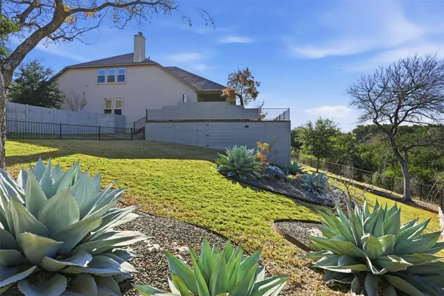 $860,000 | 1441 River Vista Road, Georgetown, TX 78628