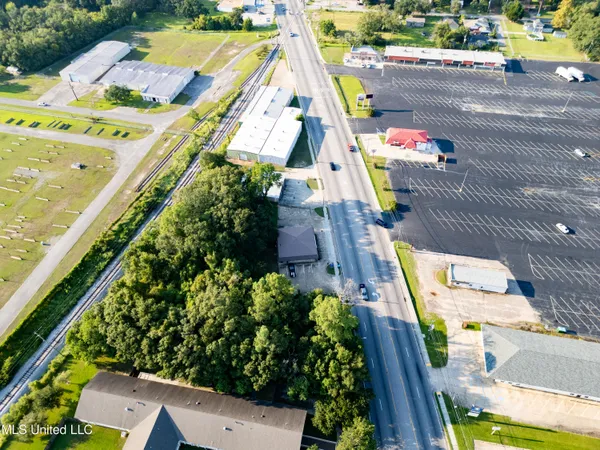 $88,000 | Main Street, Moss Point, MS 39563