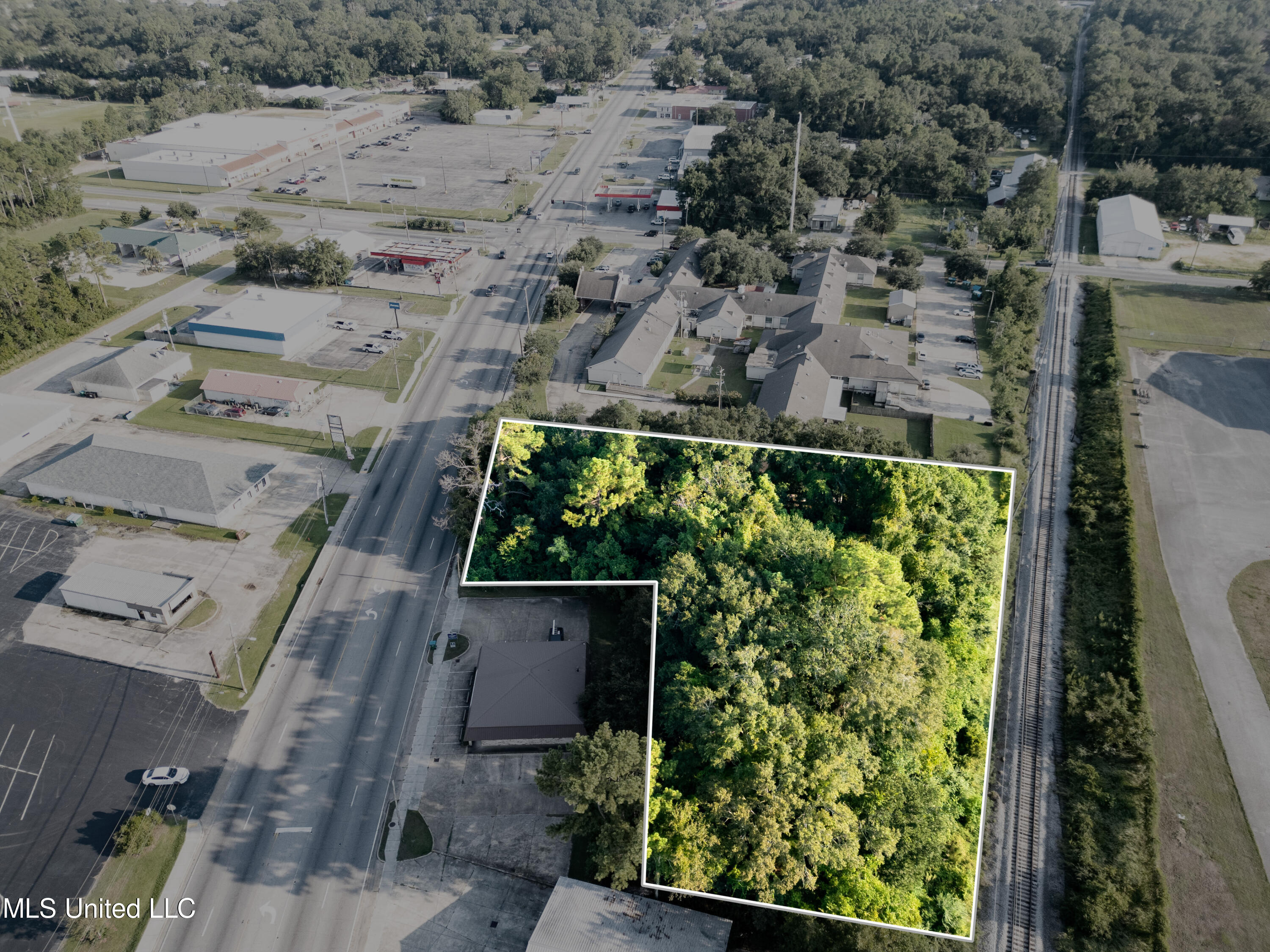Main Street Moss Point, MS 39563 - Photo 3 of 5 DJI_0268- Outlined