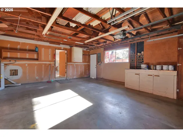 $449,000 | 3235 Crocker Road, Eugene, OR 97404