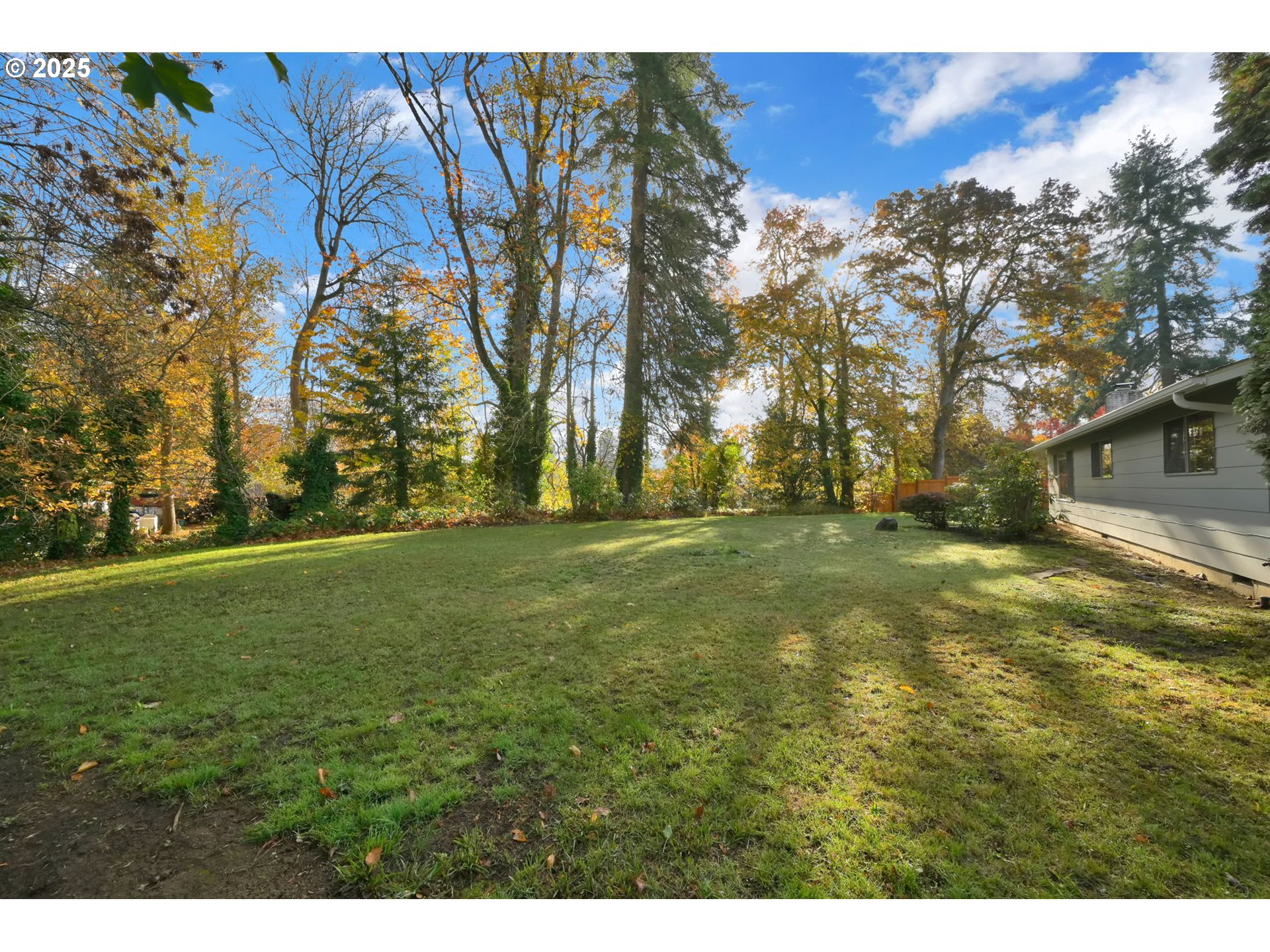 3235 Crocker Road Eugene, OR 97404 - Photo 41 of 48 Gallery Image 41