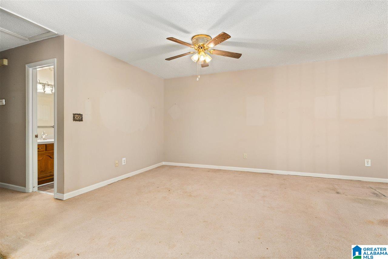 1824 Oakleaf Lane Birmingham, AL 35215 - Photo 9 of 20