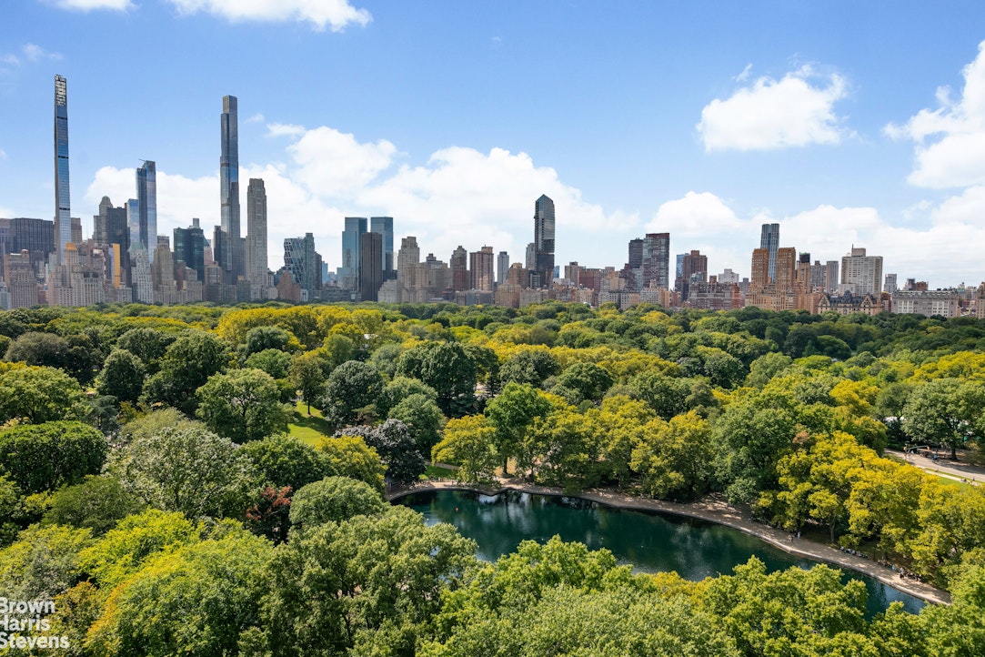 936 5th Avenue, Unit PH Manhattan, NY 10021 - Photo 18 of 21 a view of a city