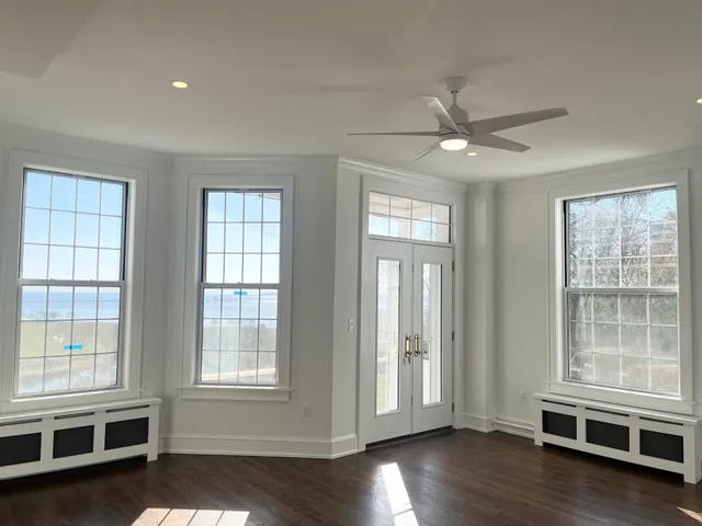 $3,495 | 1228 East Juneau Avenue, Unit 4, Milwaukee, WI 53202