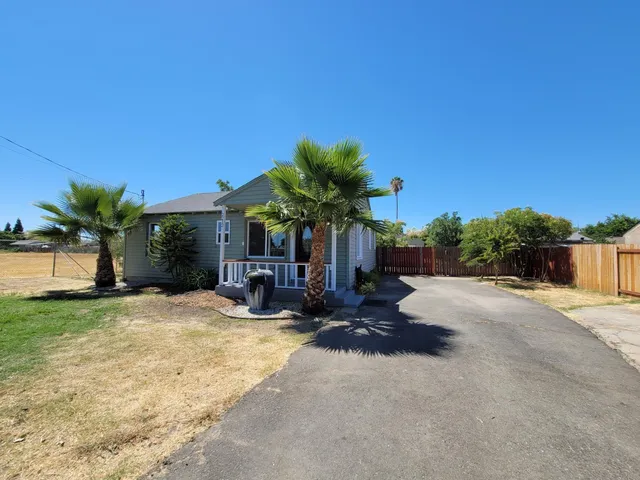 $400,000 | 2212 Paul Avenue, Sacramento, CA 95838