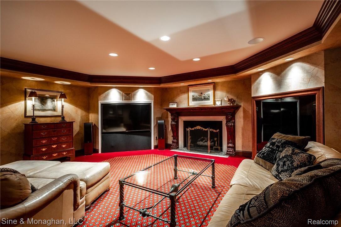 315 Washington Road Grosse Pointe, MI 48230 - Photo 76 of 99 315 Washington S158.jpg