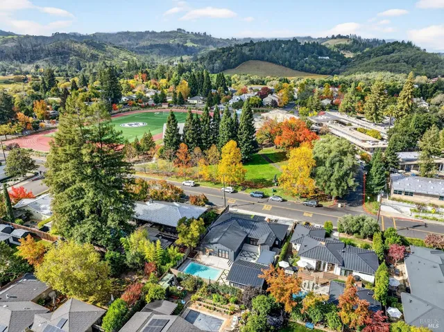 $2,499,999 | 1317 Hillview Place, St. Helena, CA 94574