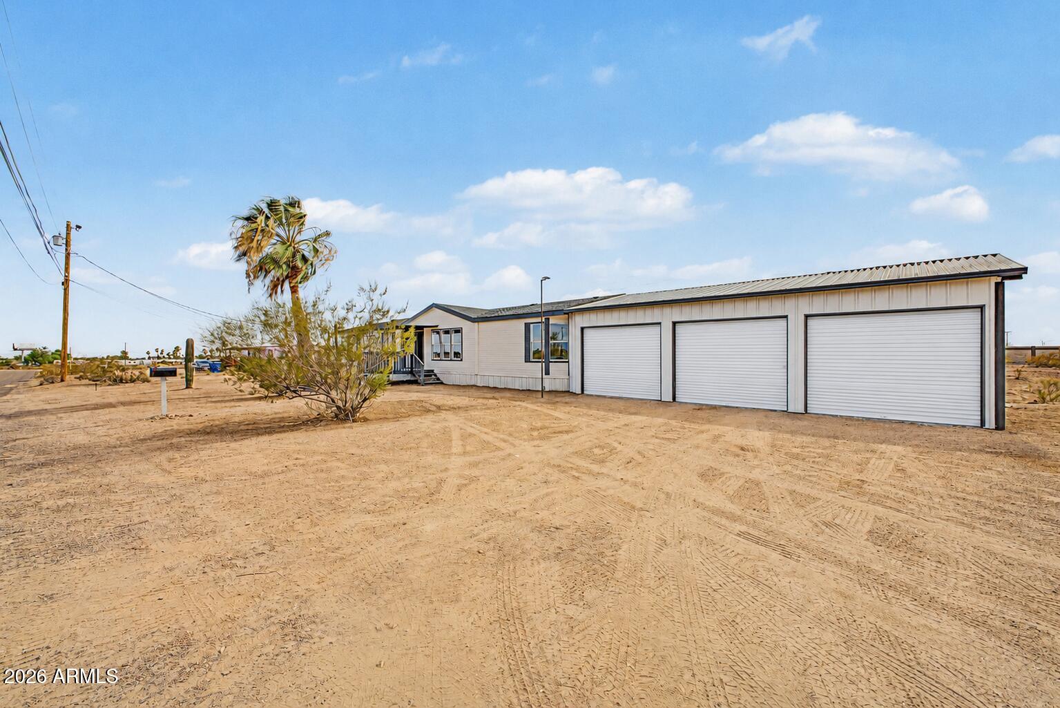 1480 South Chaparral Road Apache Junction, AZ 85119 - Photo 3 of 39