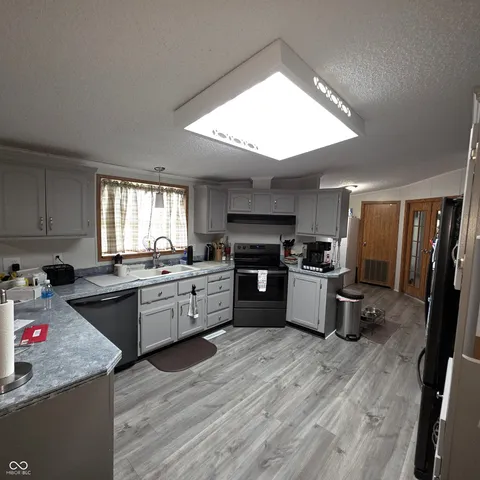 $194,500 | 5269 Highway 42, Brazil, IN 47834