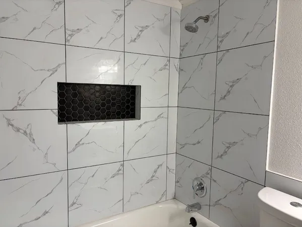 $1,995 | 5530 Lakefield Drive, Houston, TX 77033