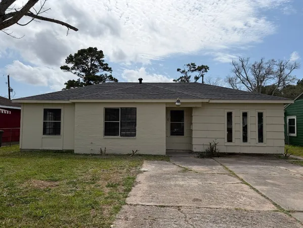 $1,995 | 5530 Lakefield Drive, Houston, TX 77033