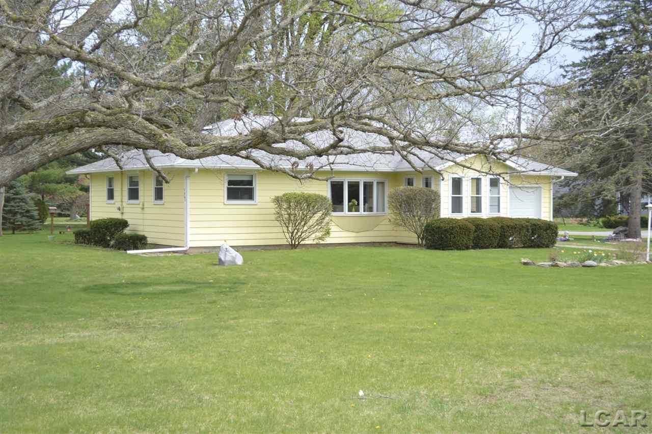 1503 West Valley Road Adrian, MI 49221 - Photo 19 of 19 31241424-18.JPG