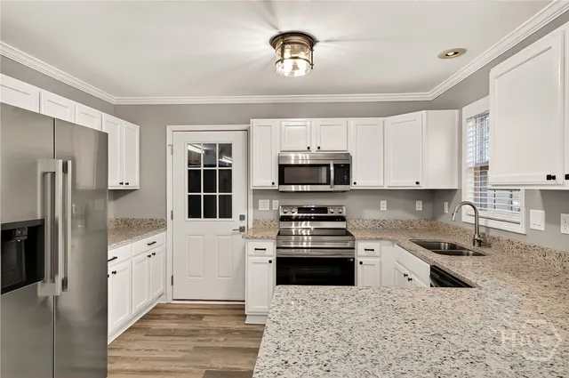 $429,900 | 3209 Woodlawn Drive, Savannah, GA 31404