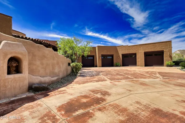 $4,700,000 | 8903 North Arroya Grande Drive, Phoenix, AZ 85028