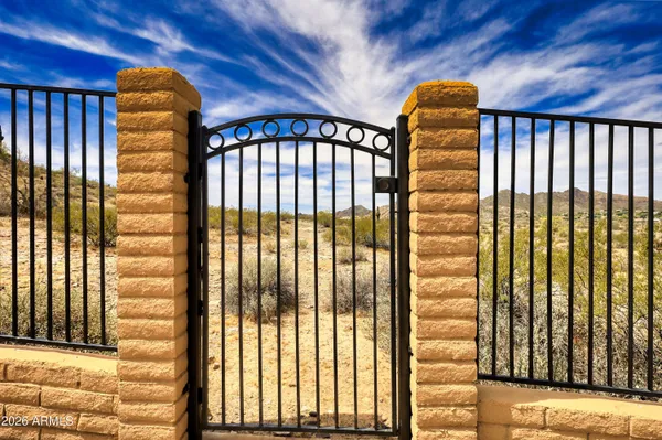 $4,700,000 | 8903 North Arroya Grande Drive, Phoenix, AZ 85028