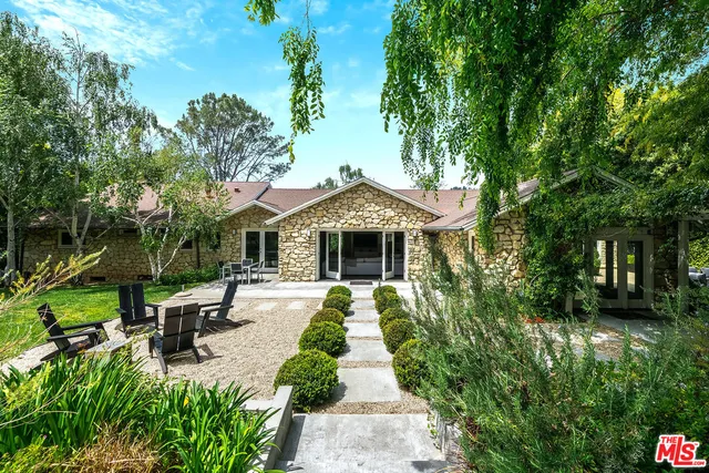 a picture of street view