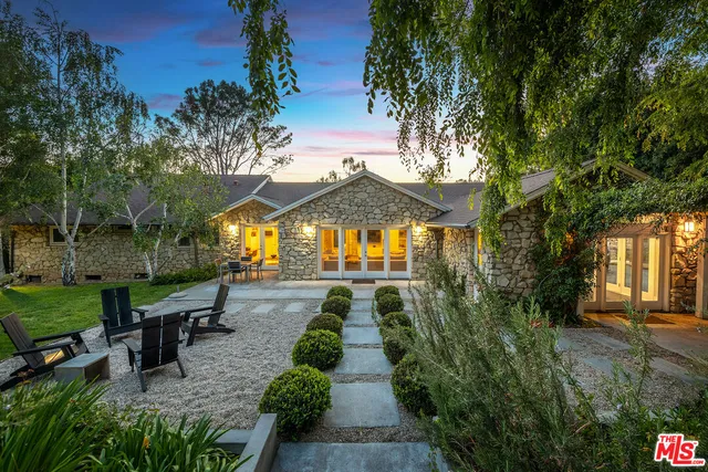 $19,995,000 | 422 Parkwood Drive, Los Angeles, CA 90077